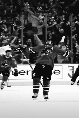 Victory on Ice: San Jose Sharks Celebration 🏒🎉