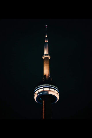 Sky High: The Iconic CN Tower at Night 🌆✨