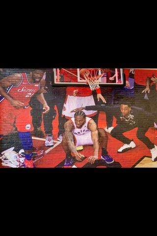 Raptors' Epic Moment: A Slam Dunk in History! 🏀🔥