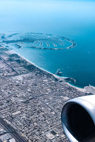 Aerial Wonders of Dubai: The Palm Jumeirah 🌴✈️