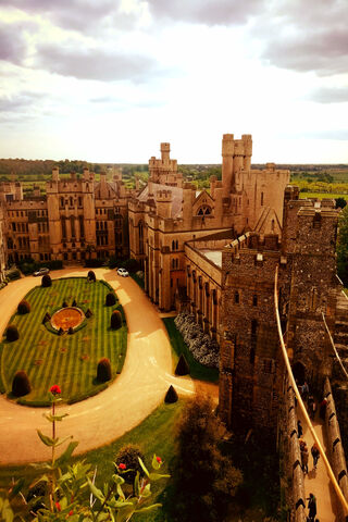Majestic Arundel Castle: A Glimpse into History 🏰✨