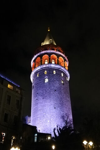 Galata Kulesi: A Nighttime Gem of Istanbul 🌙✨
