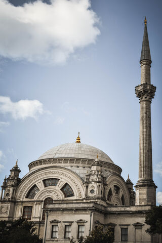 Majestic Istanbul: A Glimpse of History 🕌✨