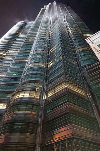 KLCC: A Towering Marvel of Malaysia 🌆✨