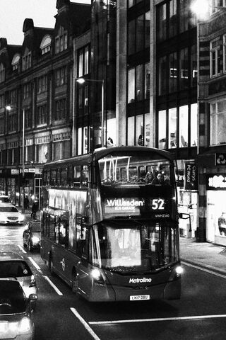 Evening Commute: The Iconic London Bus