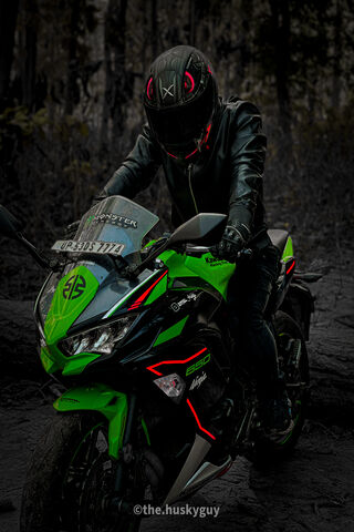 Ninja 650: The Stealthy Speedster 🏍️💨