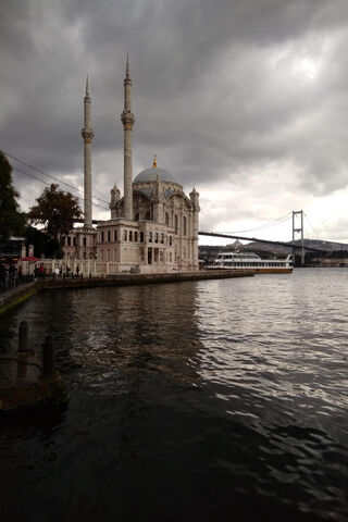 Ortaköy Camii: A Jewel by the Bosphorus 🌊✨