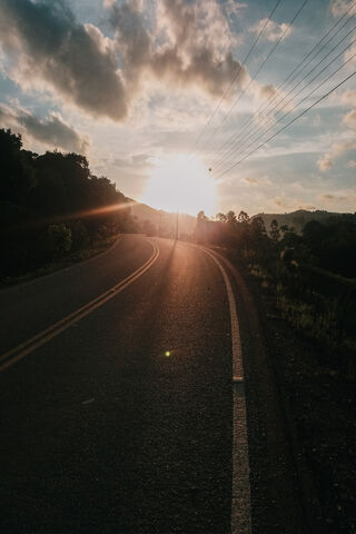 Chasing the Horizon: A Journey Awaits 🌅