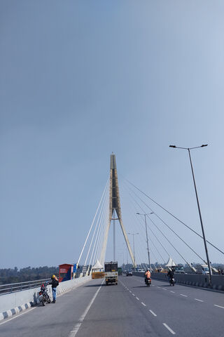 Signature Bridge: A Modern Marvel of Connectivity 🌉✨