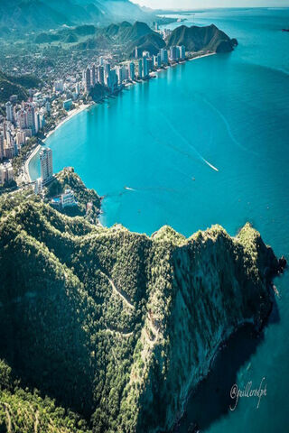 Santa Marta: A Coastal Paradise 🌊🏖️