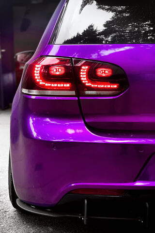 Vibrant Elegance: The Golf Mk6 R in Purple 💜