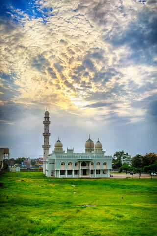 A Beacon of Knowledge: The Islamic School