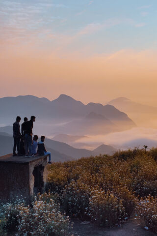 Chasing Sunsets: A Frie..