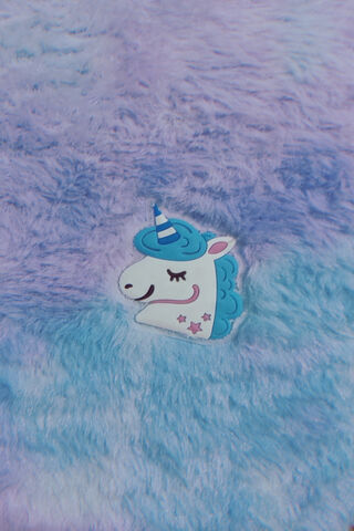 Magical Dreams with Fluffy Companion 🦄✨