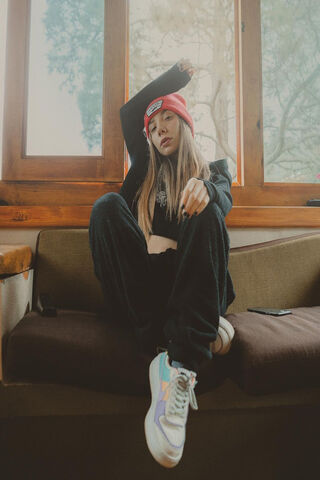 Chill Vibes with Samantha Barron 🌟