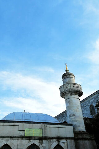 Serenity in Stone: A Glimpse of the Mosque 🕌✨