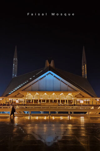 Faisal Mosque: A Nighttime Marvel 🌙✨