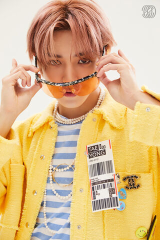 Taeyong's Trendy Vibe 🌟