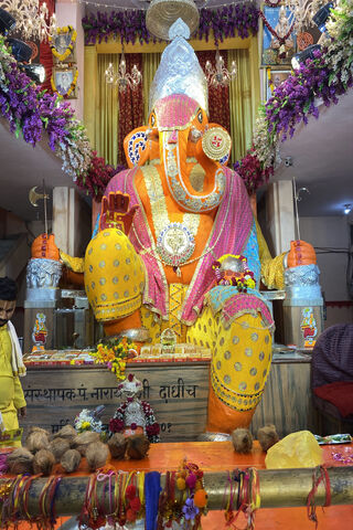 Majestic Bada Ganpati Bappa: A Divine Celebration 🎉🙏