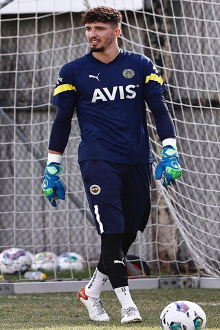 Guarding the Goal: Altay Bayındır in Action! 🥅⚽