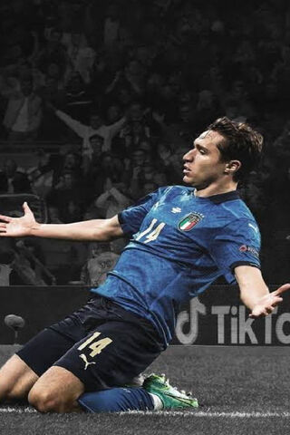 Chiesa's Triumph: A Moment of Glory 🇮🇹⚽