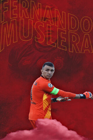 Guarding the Goal: Fernando Muslera in Action! 🧤⚽