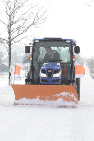 Iseki Tractor: Winter Warrior ❄️🚜