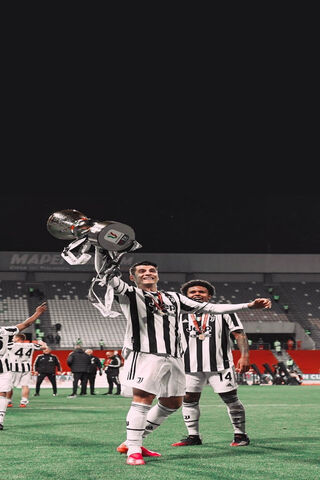 Juventus Triumph: Celebrating Victory! 🏆⚽️