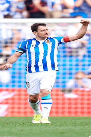 Oyarzabal: The Heart of Real Sociedad ❤️⚽