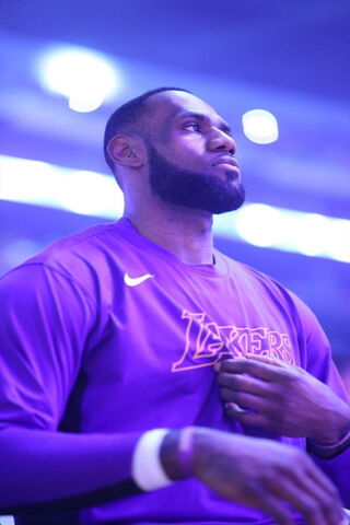 LeBron James: The King in Action 👑🏀