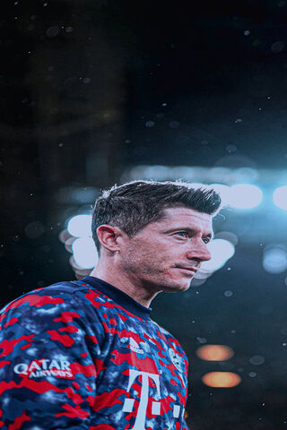 Lewandowski: The Goal Machine in Action ⚽️🔥