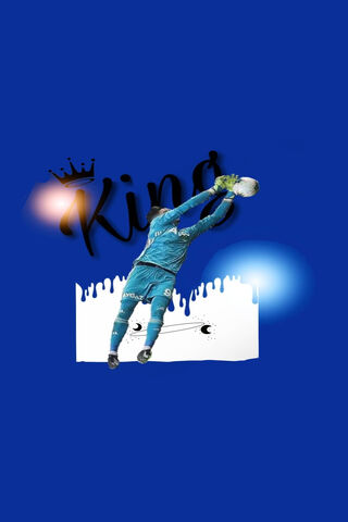 The Goalkeeper King: Altay Bayindir in Action 👑⚽