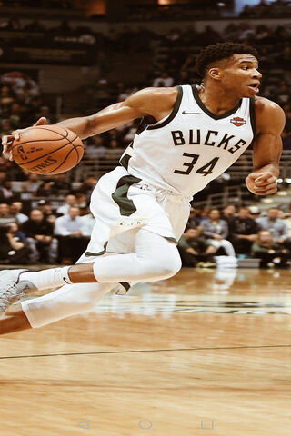 The Greek Freak in Action! 🏀🇬🇷