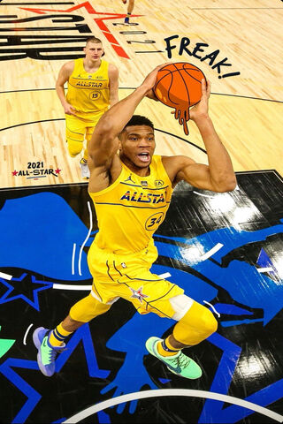 The Dunking Sensation: Antetokounmpo's All-Star Moment! 🏀✨