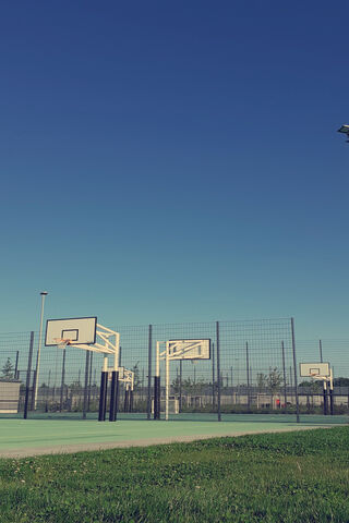 Hoops Under the Open Sky 🏀☀️