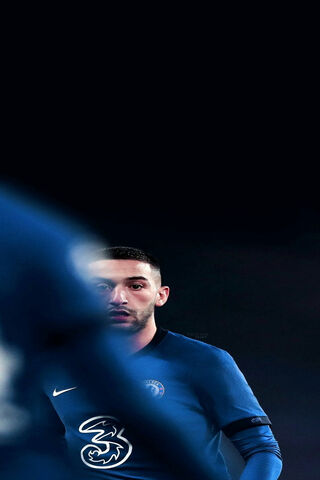 Hakim Ziyech: The Silent Strategist on the Field ⚽️