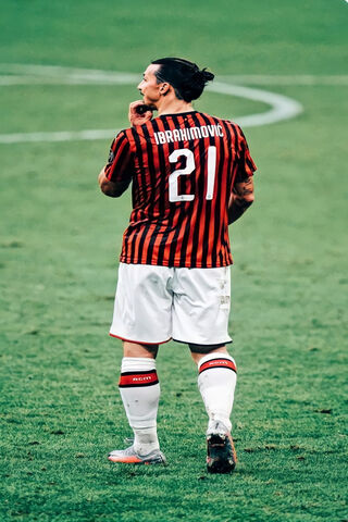 Ibrahimovic: The Legend in Action ⚽️🔥