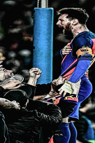 Messi's Magic Moment with Fans ⚽❤️