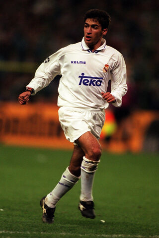 Raúl González Blanco: The Legend in Action ⚽️✨