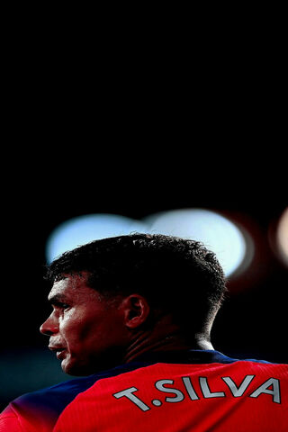 Thiago Silva: The Guardian of the Goal ⚽️🛡️