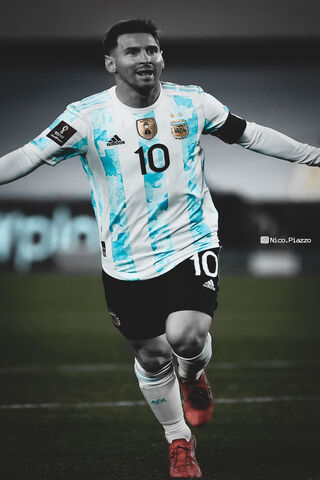 Messi's Magic: Argentina's Star in Action! 🇦🇷✨