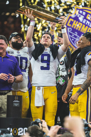 Victory Celebration: Joe Burrow Lifts the Championship Trophy! 🏆🎉