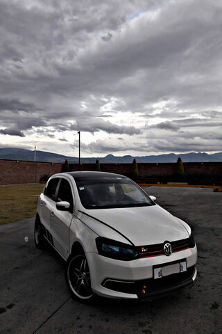 Vw Gol: The Stylish Compact Cruiser 🚗✨