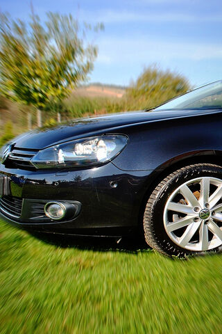 Retro Ride: The Old Mecha