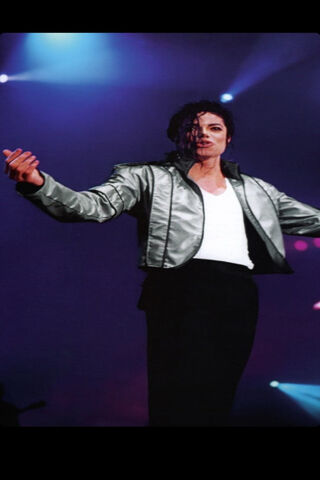 The King of Pop: A Timeless Performance 🎤✨