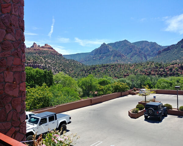 Obito's Scenic Escape: Nature's Embrace 🌄