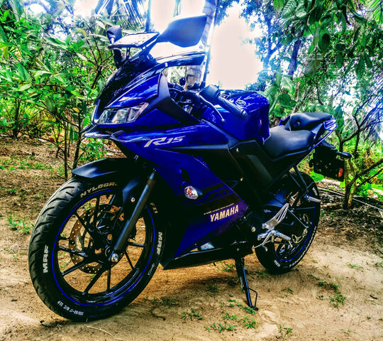 Yamaha R15 Wallpaper - Download to your mobile from PHONEKY