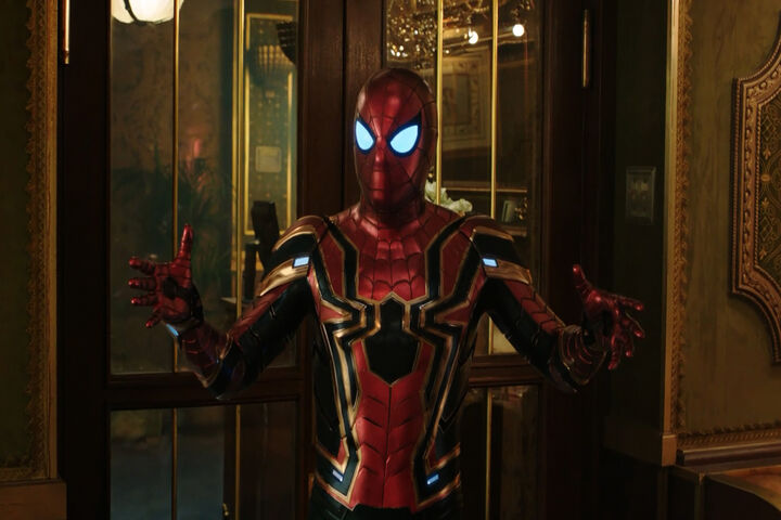 The Iron Spider: A Hero Reimagined 🕷️ Wallpaper - Download to your ...