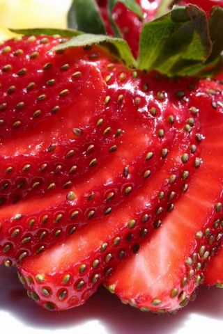Sliced-strawberries