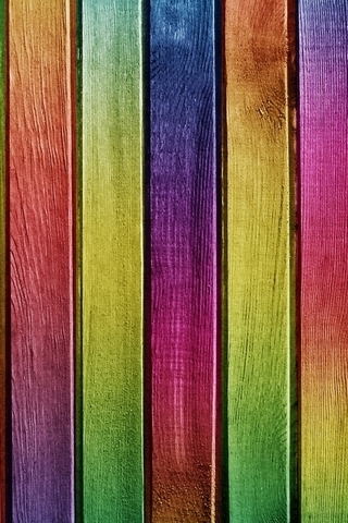 रंगीन लकड़ी